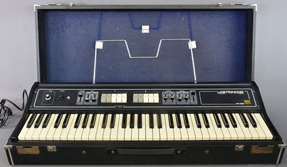 Roland-RS202"